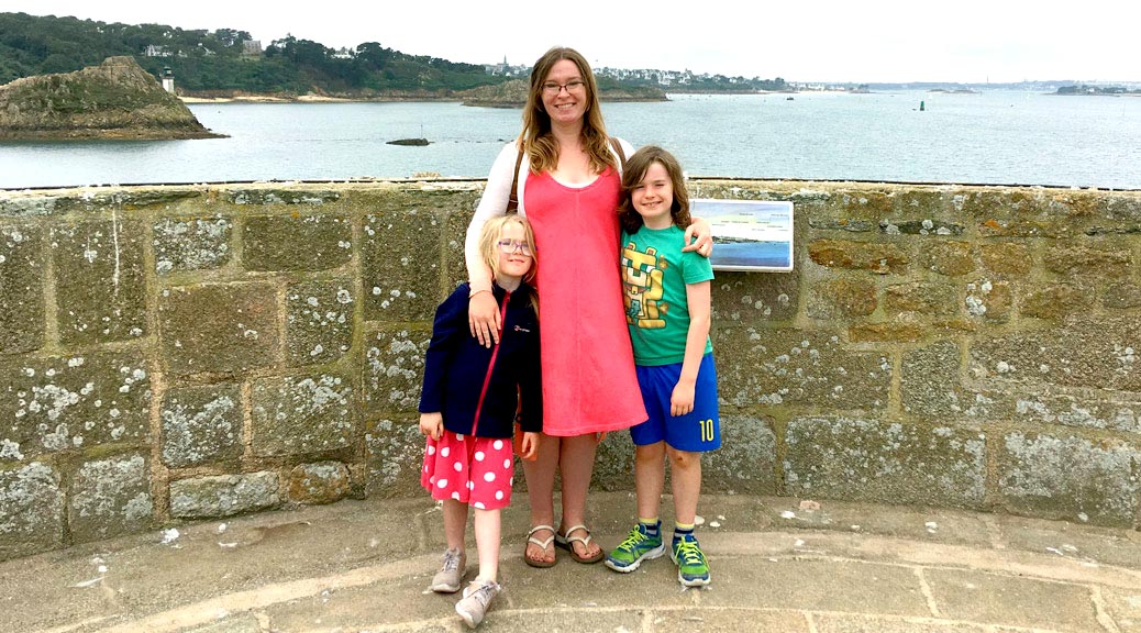 Nell and her kids from the blog - The Pigeon Pair and Me