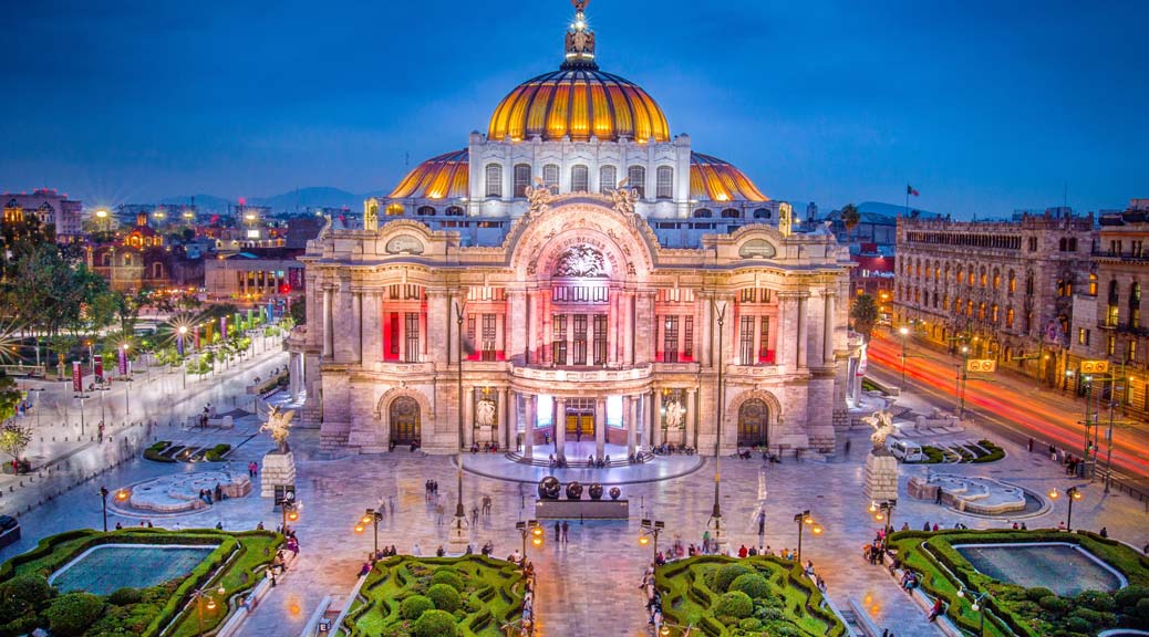 Palacio de Bellas Artes in city of mexico