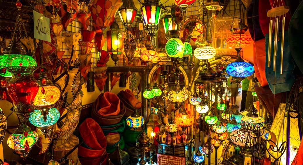souks-markets-arabic-lamps-lanterns-marrakesh-morocco