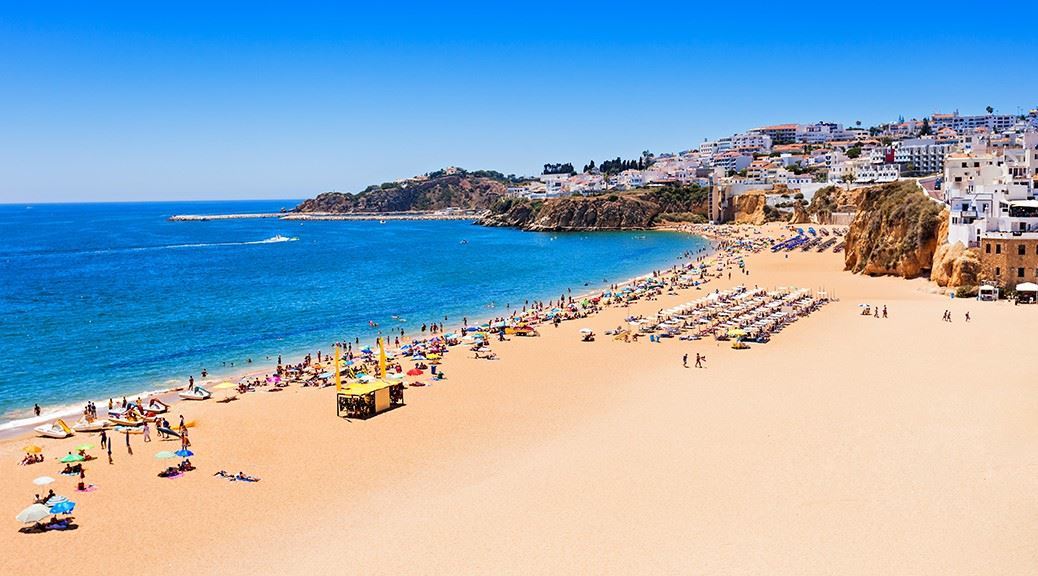 single-parent-holidays-portugal-beach